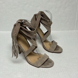 Marc fisher Taupe Suede Lace-Up Fringe Heels boho western night out festival 7.5